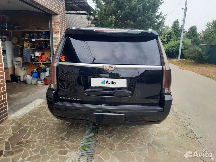 Cadillac Escalade AT, 2015, 115 000 км
