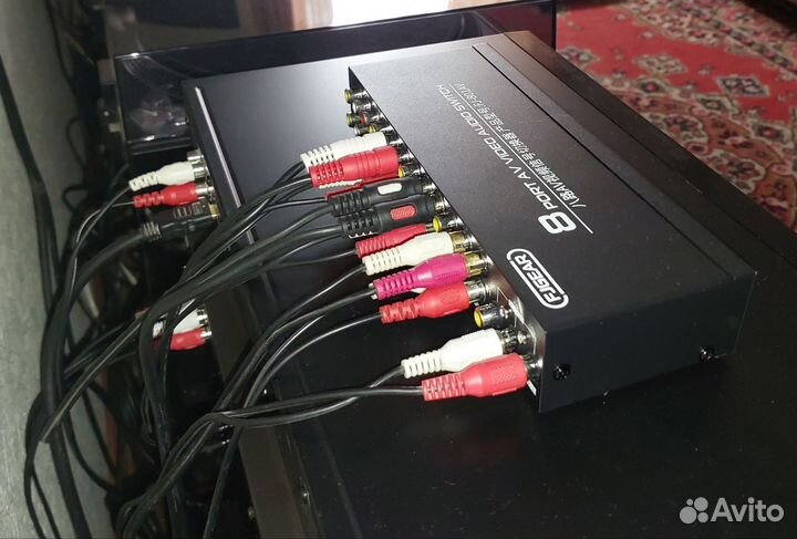 Коммутатор Audio-Video (8 port)