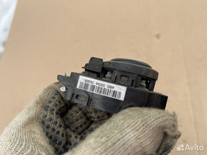 Блок управления зеркалами Киа Рио 3