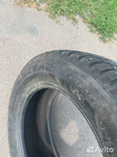 Bridgestone Blizzak Spike-01 215/60 R16 95E