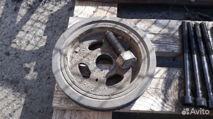 Шкив коленвала nissan R.nessa sr20de