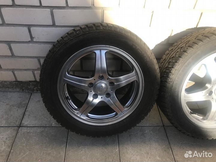 Nokian Tyres Hakkapeliitta 5 205/55 R16 94