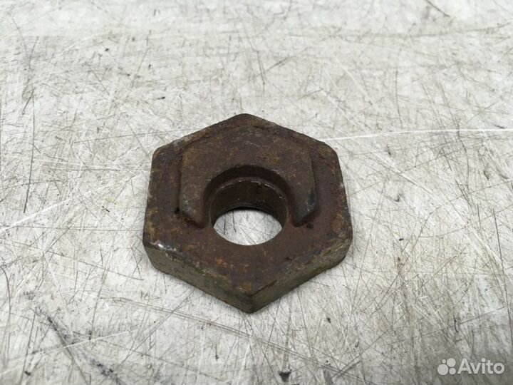 Шайба эксцентриковая Volkswagen Transporter T4