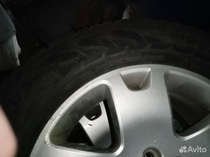 Зимние колеса шипованные хорошее состояние