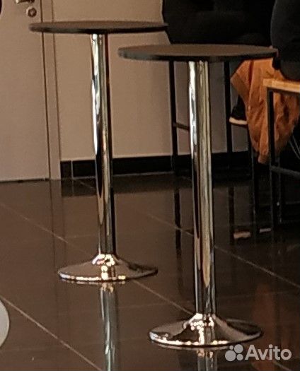 Стол на высокой ножке