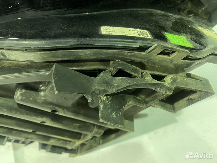 Фара правая Land Rover Discovery Sport