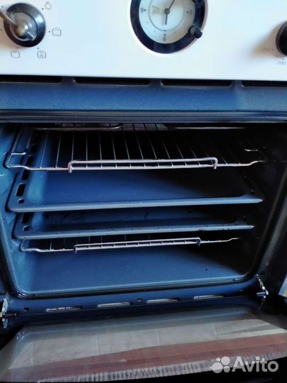 Духовой шкаф whirlpool.Ширина 60 *60 см