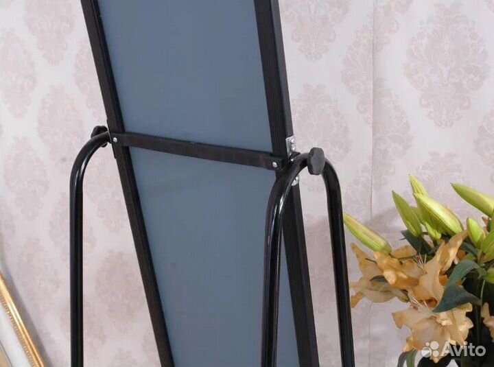 Напольное зеркало с рамой на колесах новые