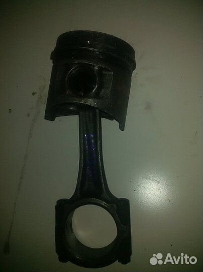 Поршень Mitsubishi Pajero V26W 4M40