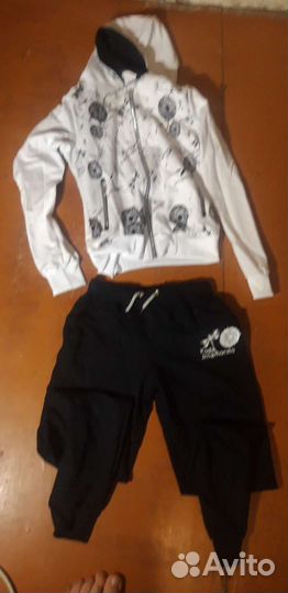 Спортивный костюм женский