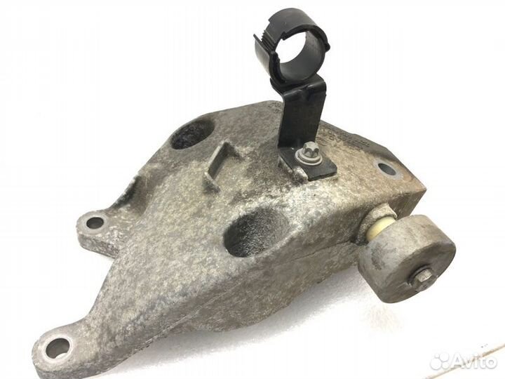 Кронштейн двигателя левый Bmw 730 G12/G11 B57D30A