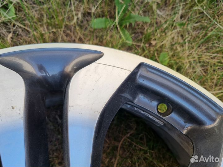 Оригинальный литой диск Mercedes Benz R17