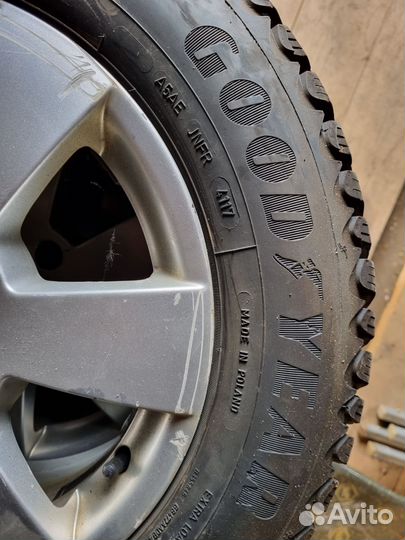 Goodyear Ultra Grip Ice Arctic 2 195/65 R15 95T