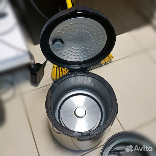 Мультиварка Polaris модель PMC 0349AD