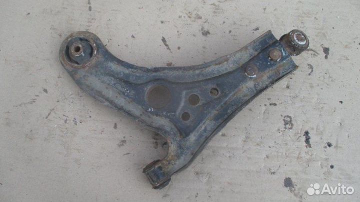 Рычаг передний правый Chevrolet Aveo T250/T255