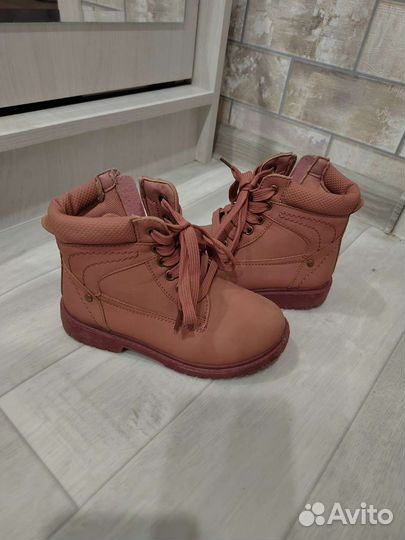 Ботинки для девочки