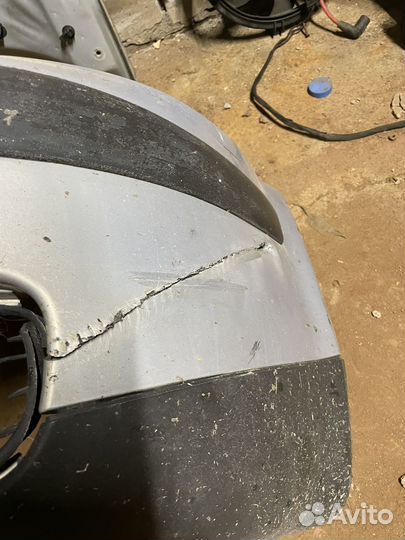 Бампер передний (Под ремонт ) VW Passat B5