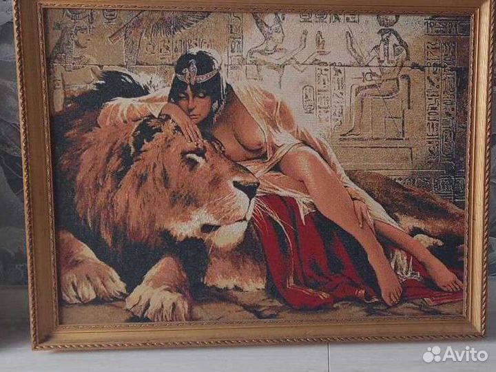 Картина на гобелене