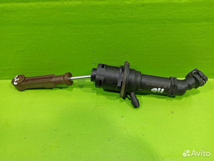 Главный цилиндр сцепления Renault Logan 2 K7MA812