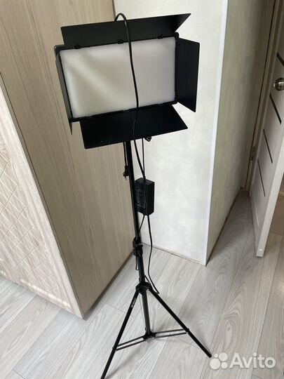 Свет для съемки видеосвет с штативом