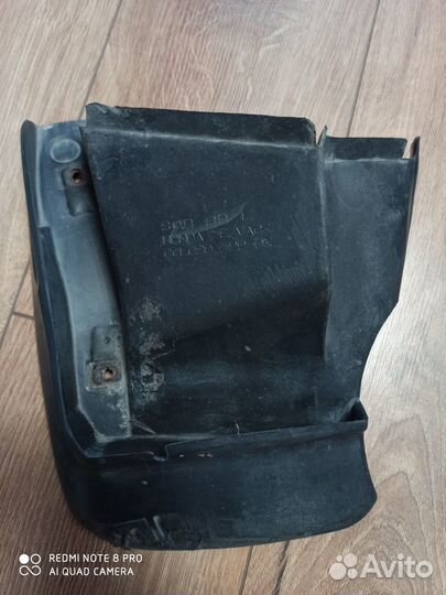 Продам задние Брызговики honda accord 6