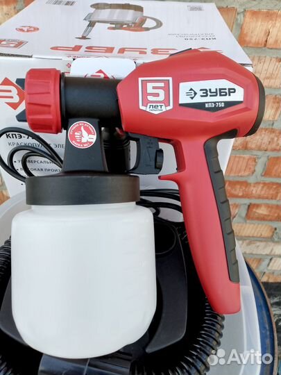 Краскопульт зубр мастер кпэ-750