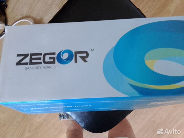 Смеситель для ванны новый