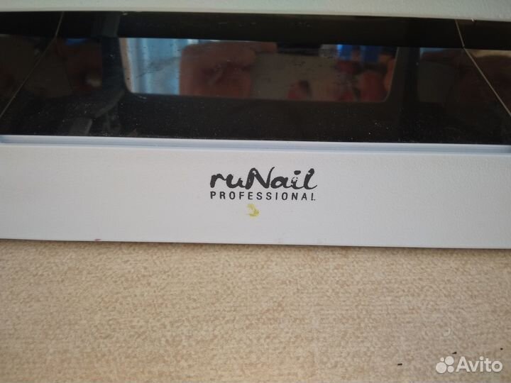 Ультрафиолетовая лампа сушка для маникюра