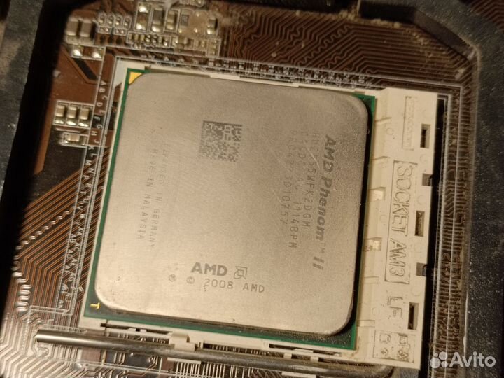 Материнская плата с процессором и памятью