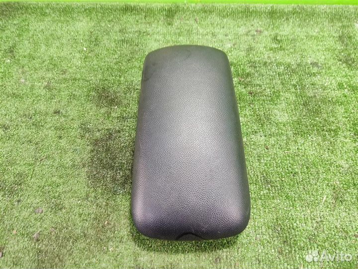 Подлокотник KIA ceed (ED) 2010