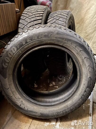 Goodyear Ultragrip Ice Arctic 195/65 R15