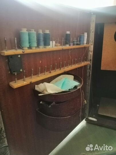 Швейная машина Подольск 142