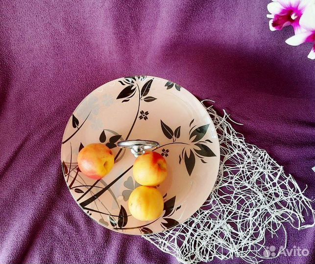 Фруктовница стеклянная двухярусная круглая