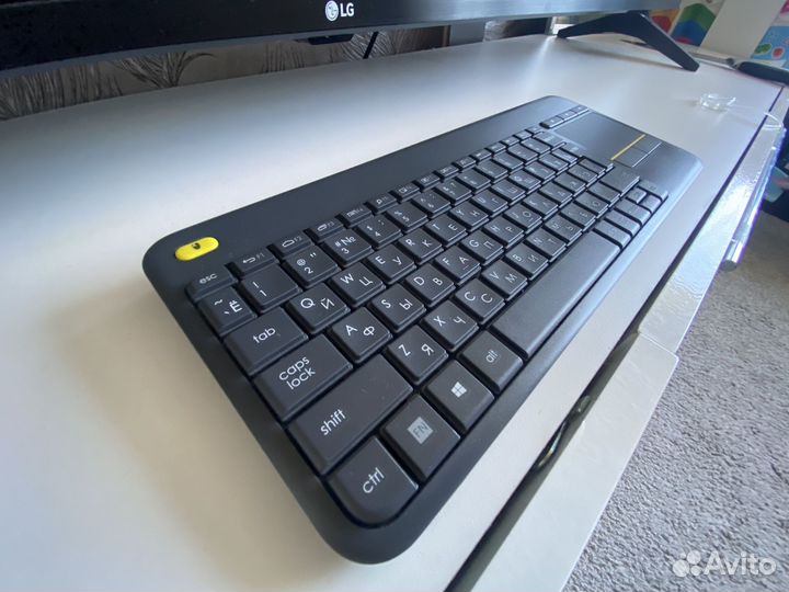 Клавиатура Logitech K400+