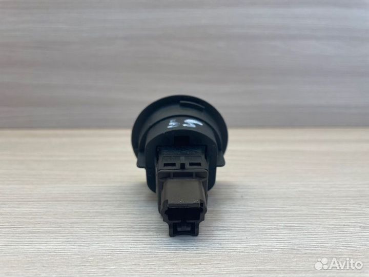 Выключатель подушки безопасности Renault Duster