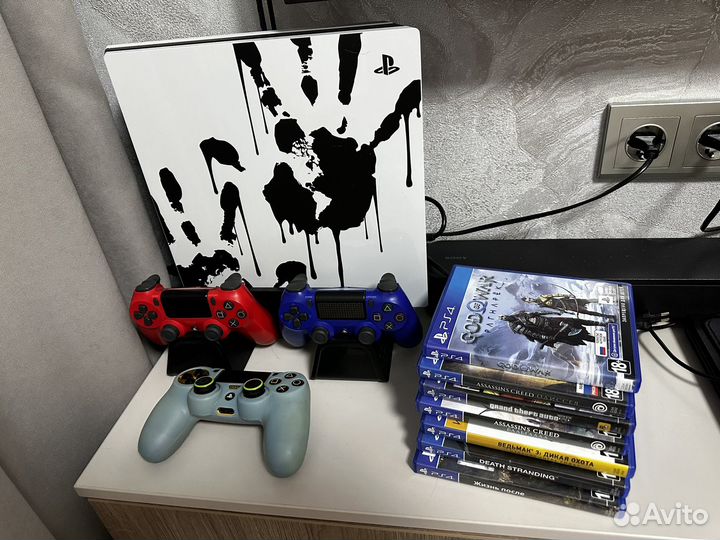 Игровая приставка ps4 pro 1tb