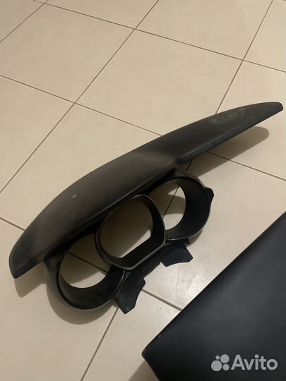 Подлокотник