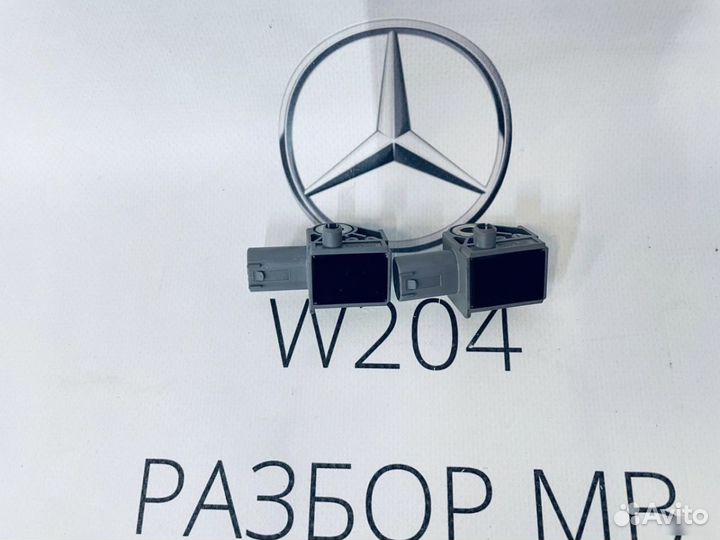 Датчик удара Mercedes W204