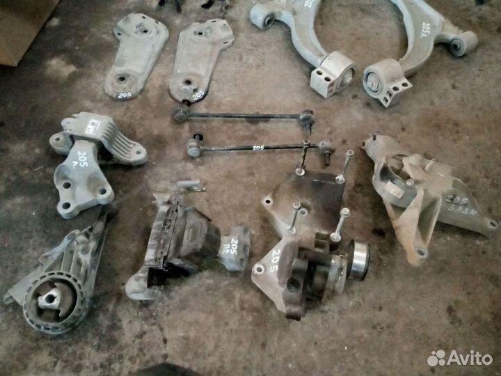 Опоры / Кронштейны - Chevrolet Cruze J300