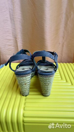 Босоножки женские 37 размер