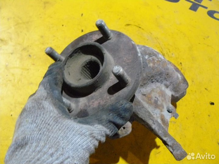 Кулак передний левый для Ford Mondeo 2 1998г