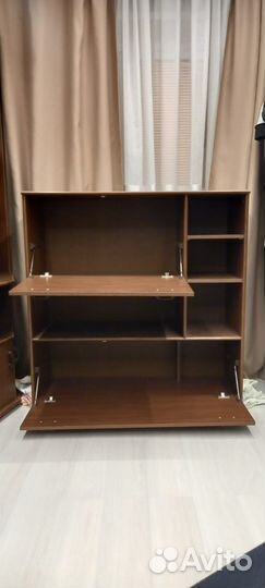 Сервант шкаф