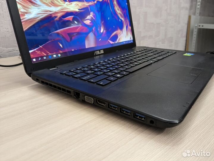 Игровой ноутбук Asus 17.3 i7-5500/8gb/ssd+hhd/940m