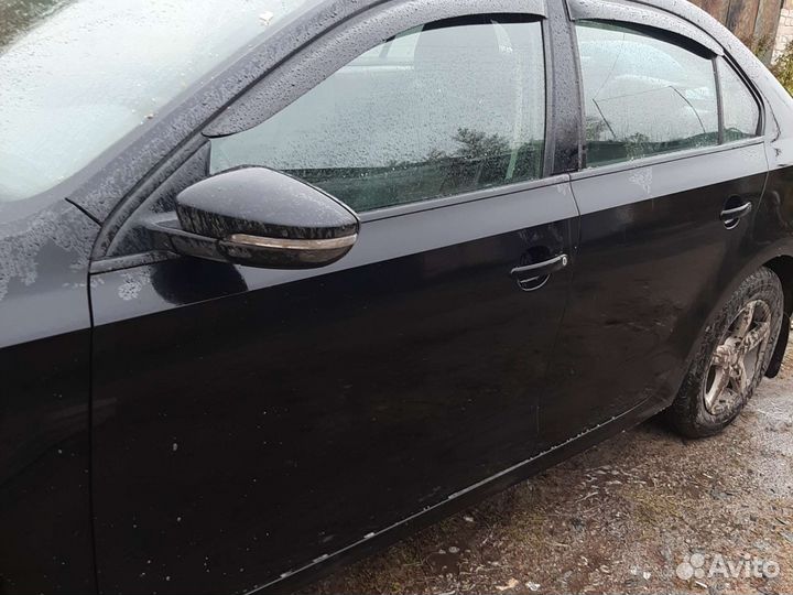 Запчасти на volkswagen jetta 6 2013 (дорест)