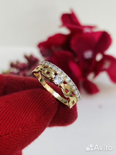 Золотое кольцо с фианитами 585 16р