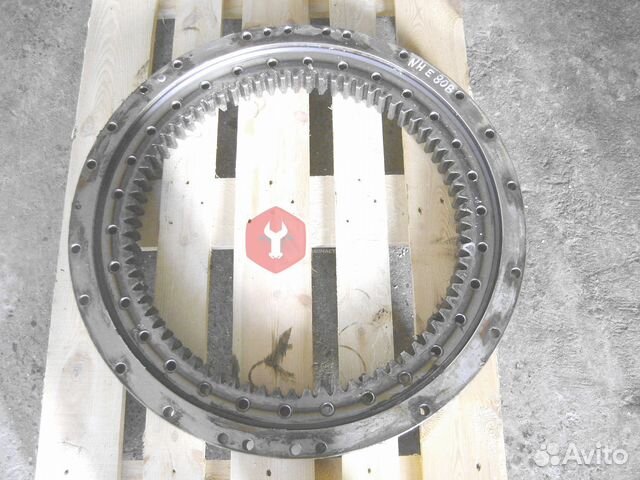 Поворотный круг Hitachi ZX350LCH