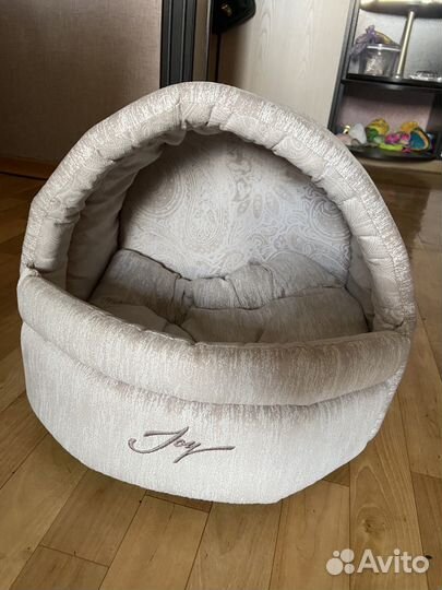 Лежанка для кошек или собак мелких пород