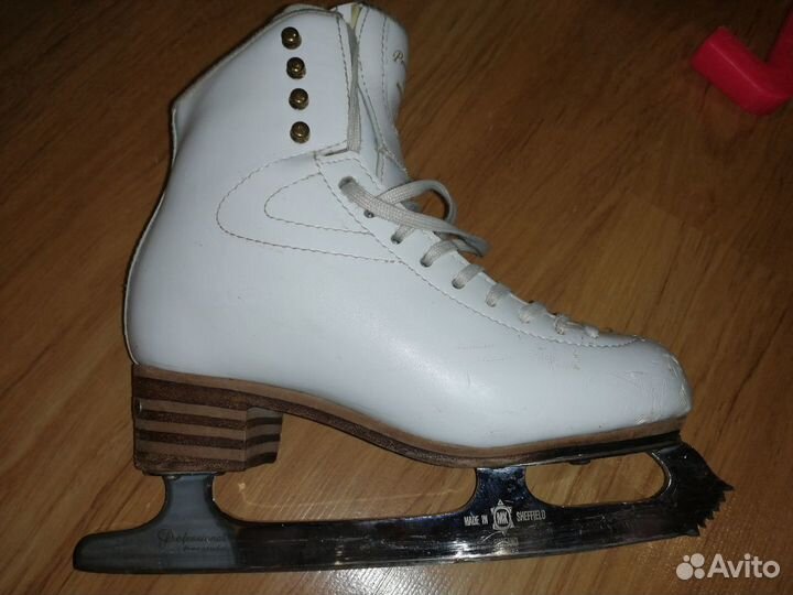 Коньки для фигурного катания