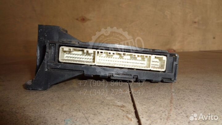 Блок электронный Toyota RAV4 (XA30)