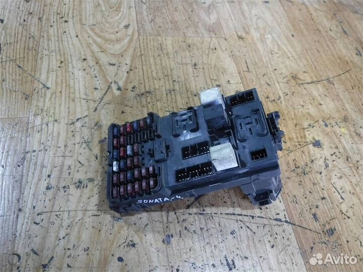 Блок предохранителей Hyundai Sonata IV (EF) 1998